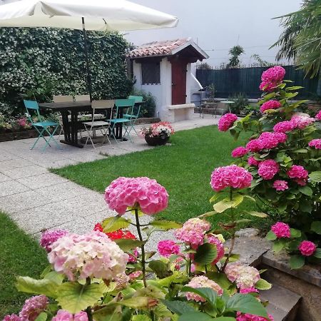 Appartamento Emma E Silvio Desenzano del Garda Buitenkant foto
