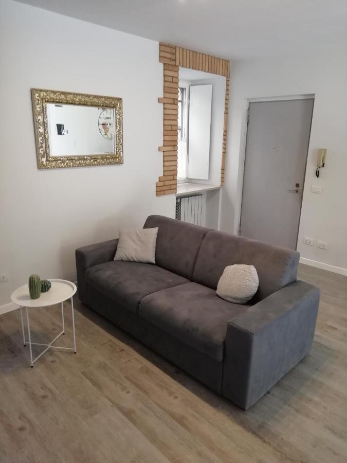 Appartamento Emma E Silvio Desenzano del Garda Buitenkant foto